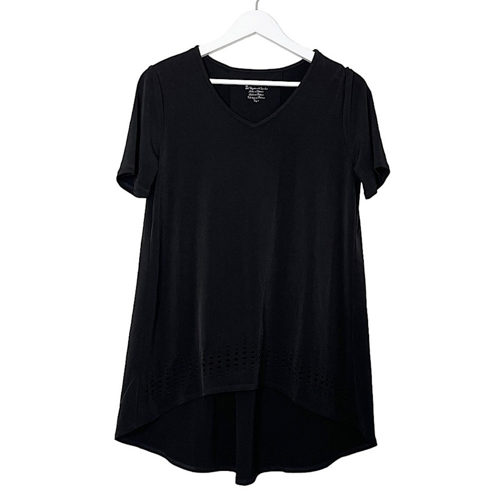 NWT Chico's Women's Knit Kit Laser Cut Short Sleeve Top in Black Size Small‎